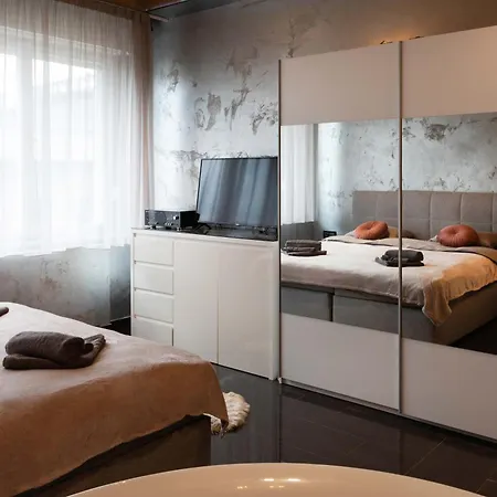 Luxor,luxury,jacuzzi,main Square * Zagreb
